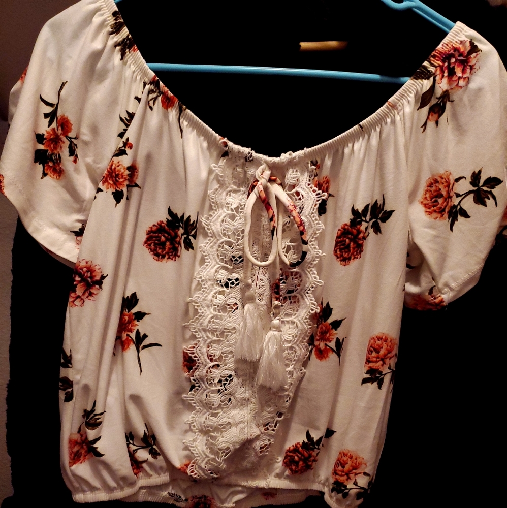 Cute Rue 21 Top